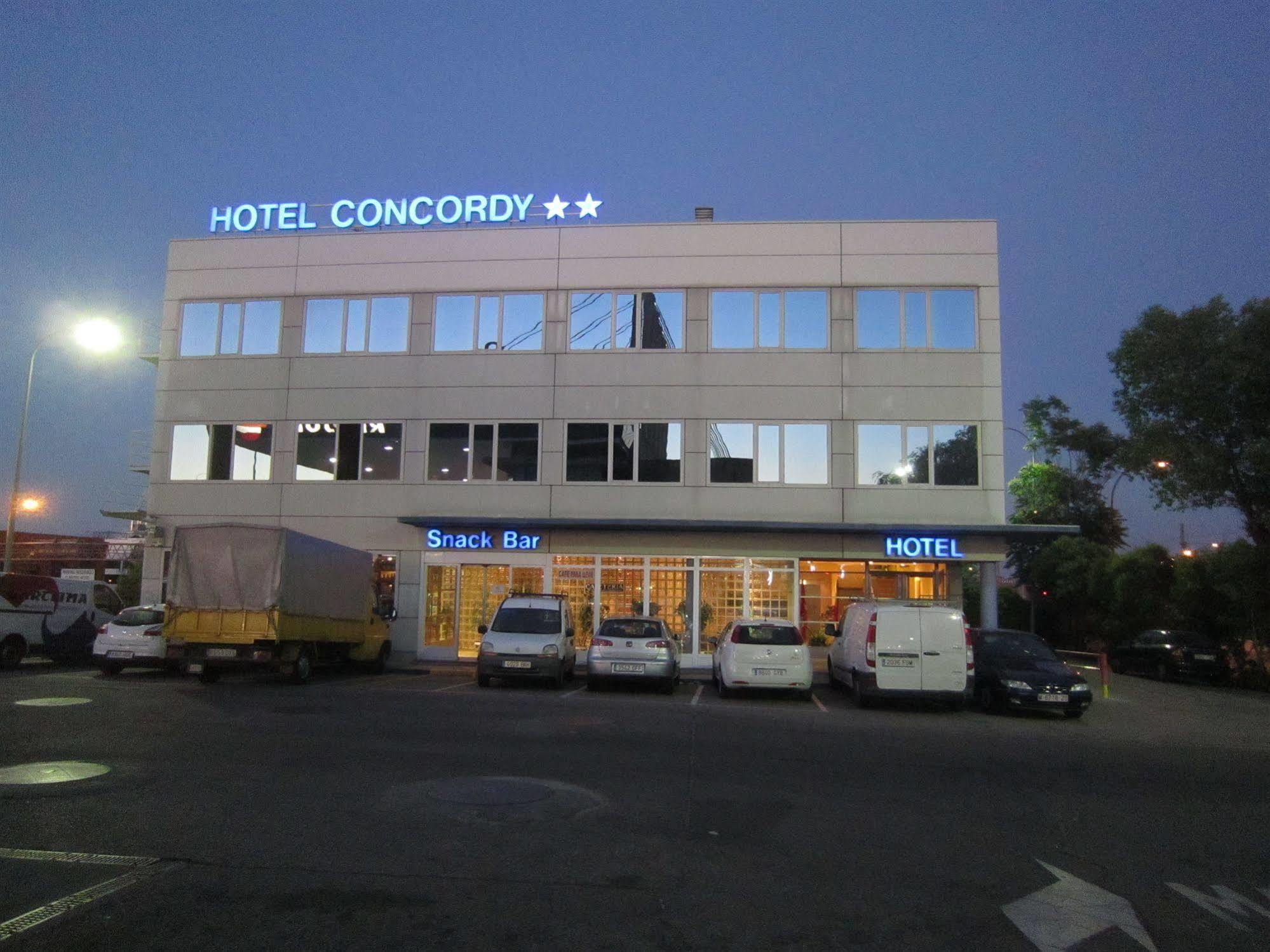 Hotel Concordy Madrid Bagian luar foto